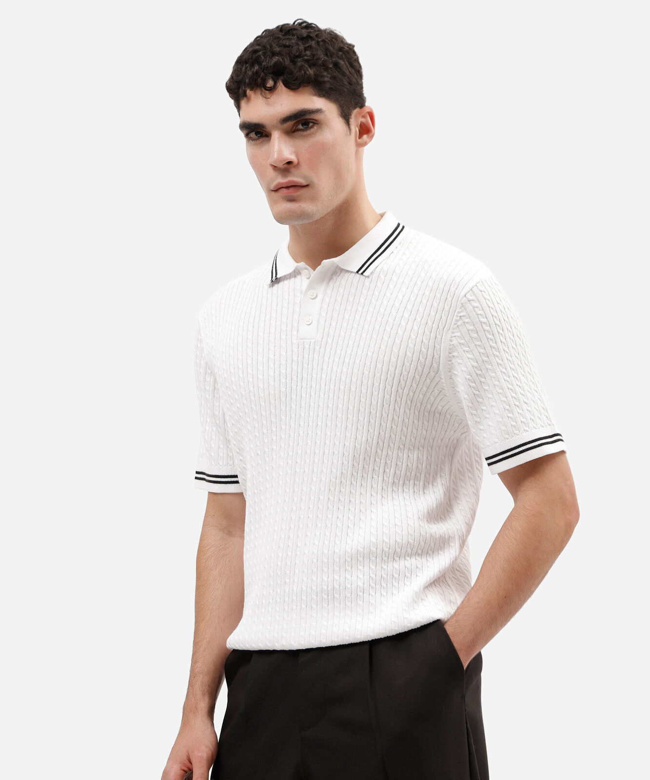 camisa polo masculina comfort de algodão texturizado com listras off white