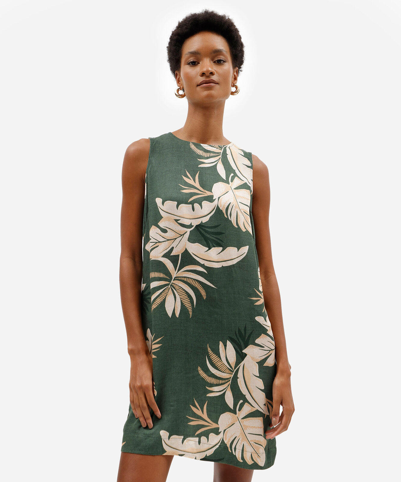 vestido curto feminino de viscose folhagens verde