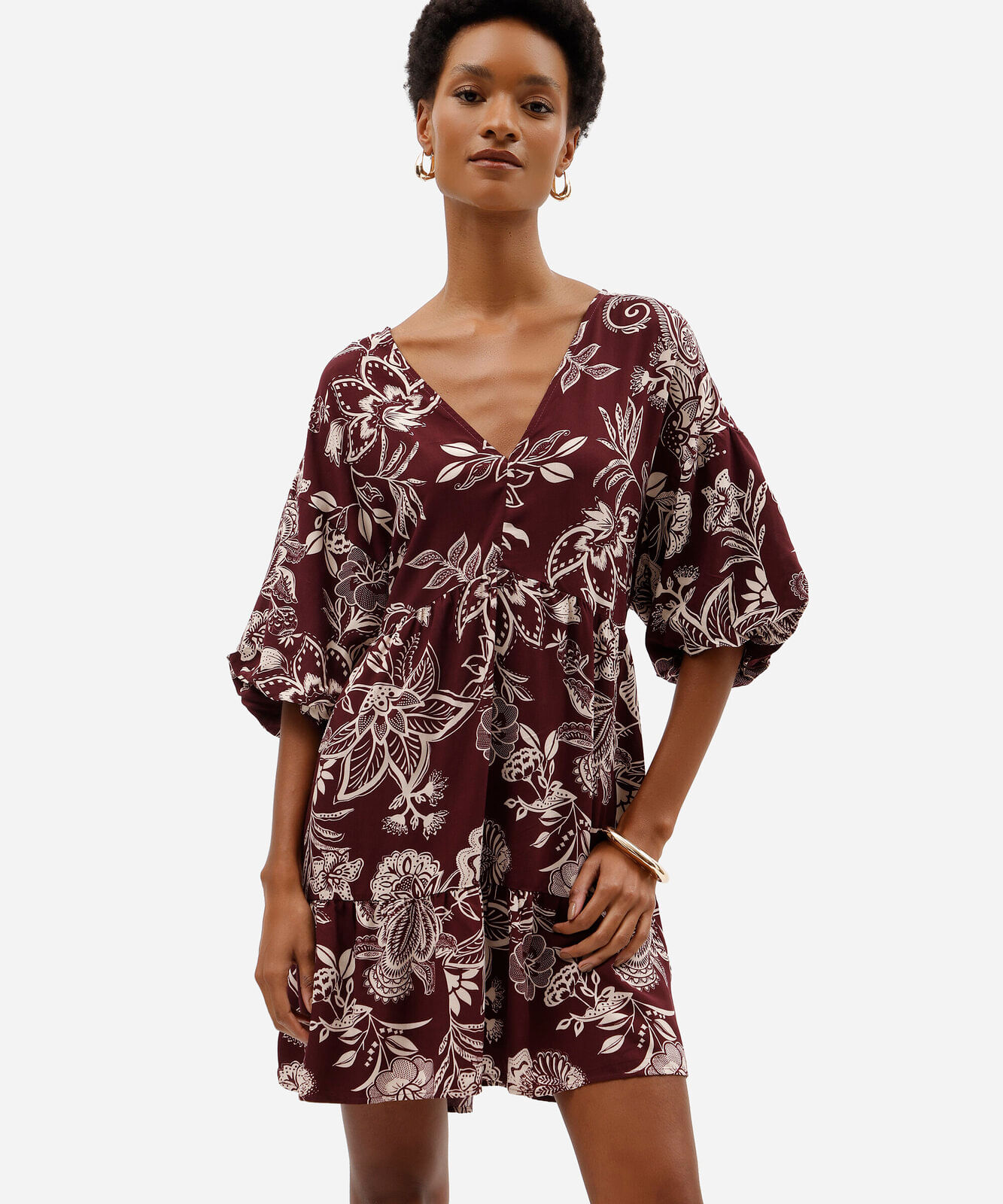 vestido curto feminino de viscose manga bufante floral roxo