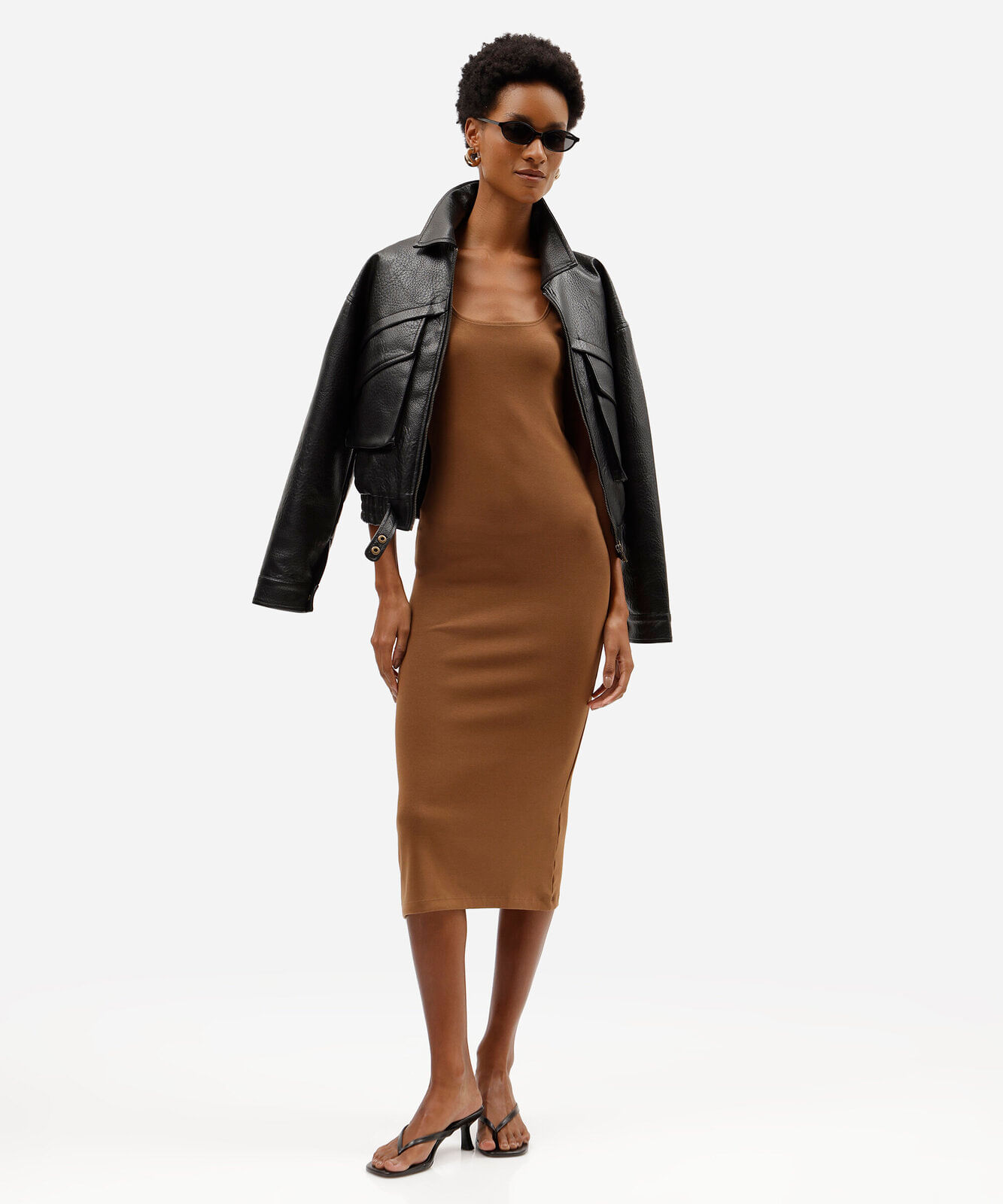 vestido midi feminino de algodão decote quadrado básico marrom