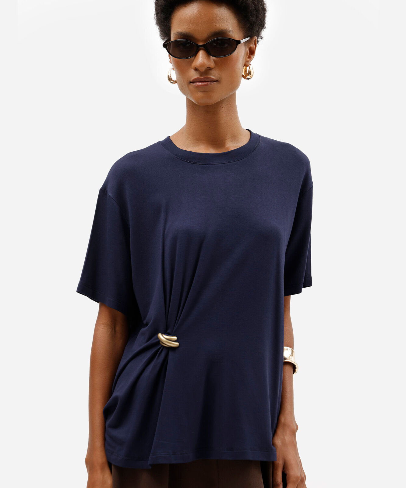 blusa oversized feminina de viscose manga curta com fivela azul