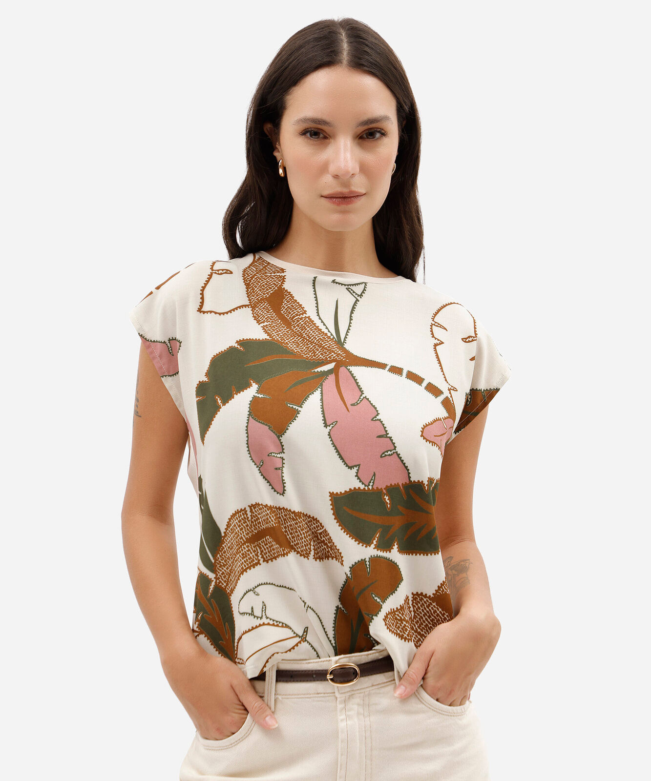 blusa feminina de viscose folhagens bege