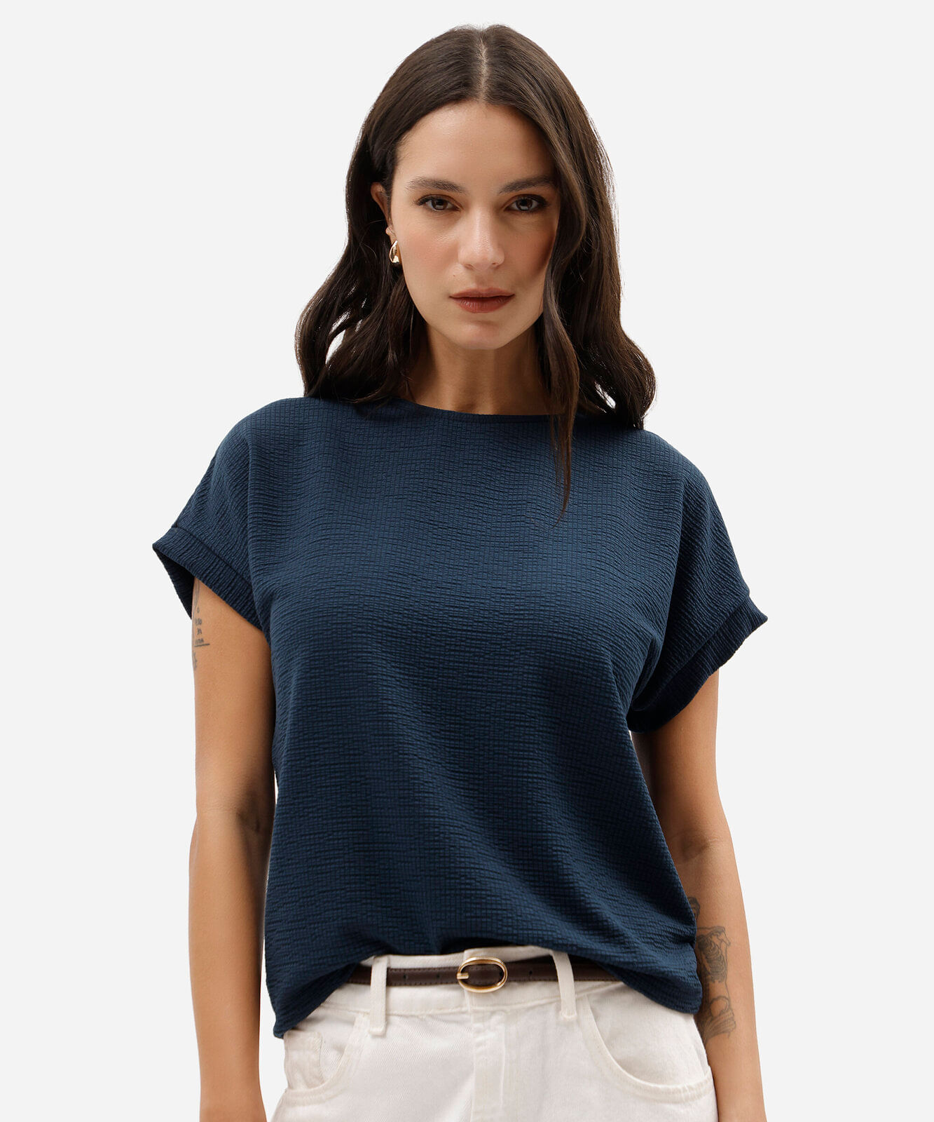 blusa feminina texturizada manga curta azul