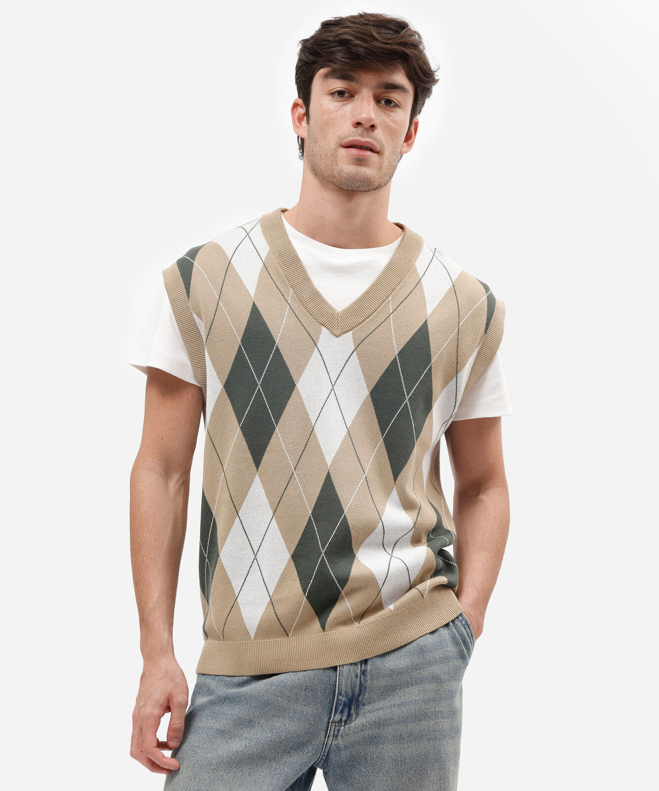 colete de tricô masculino oversized de algodão com estampa argyle bege
