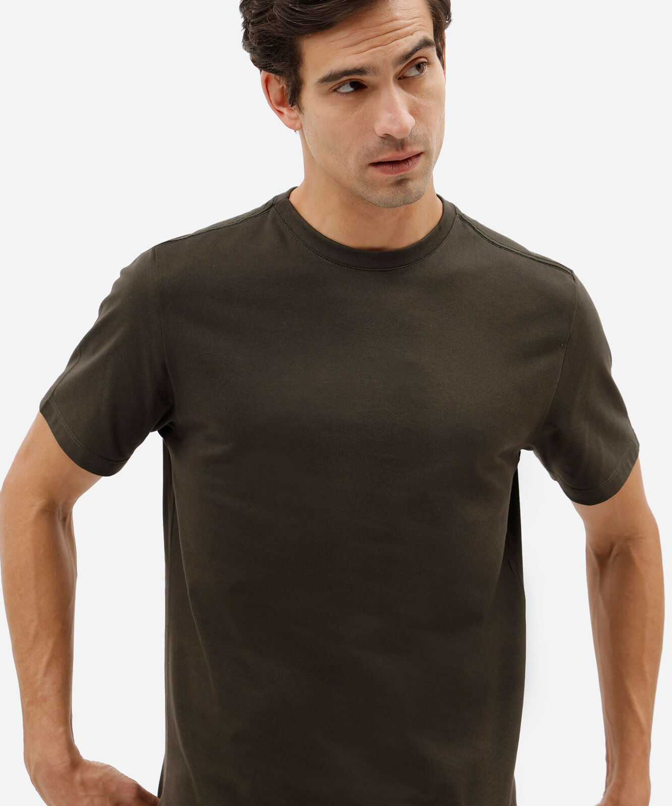 camiseta masculina básica comfort de malha verde