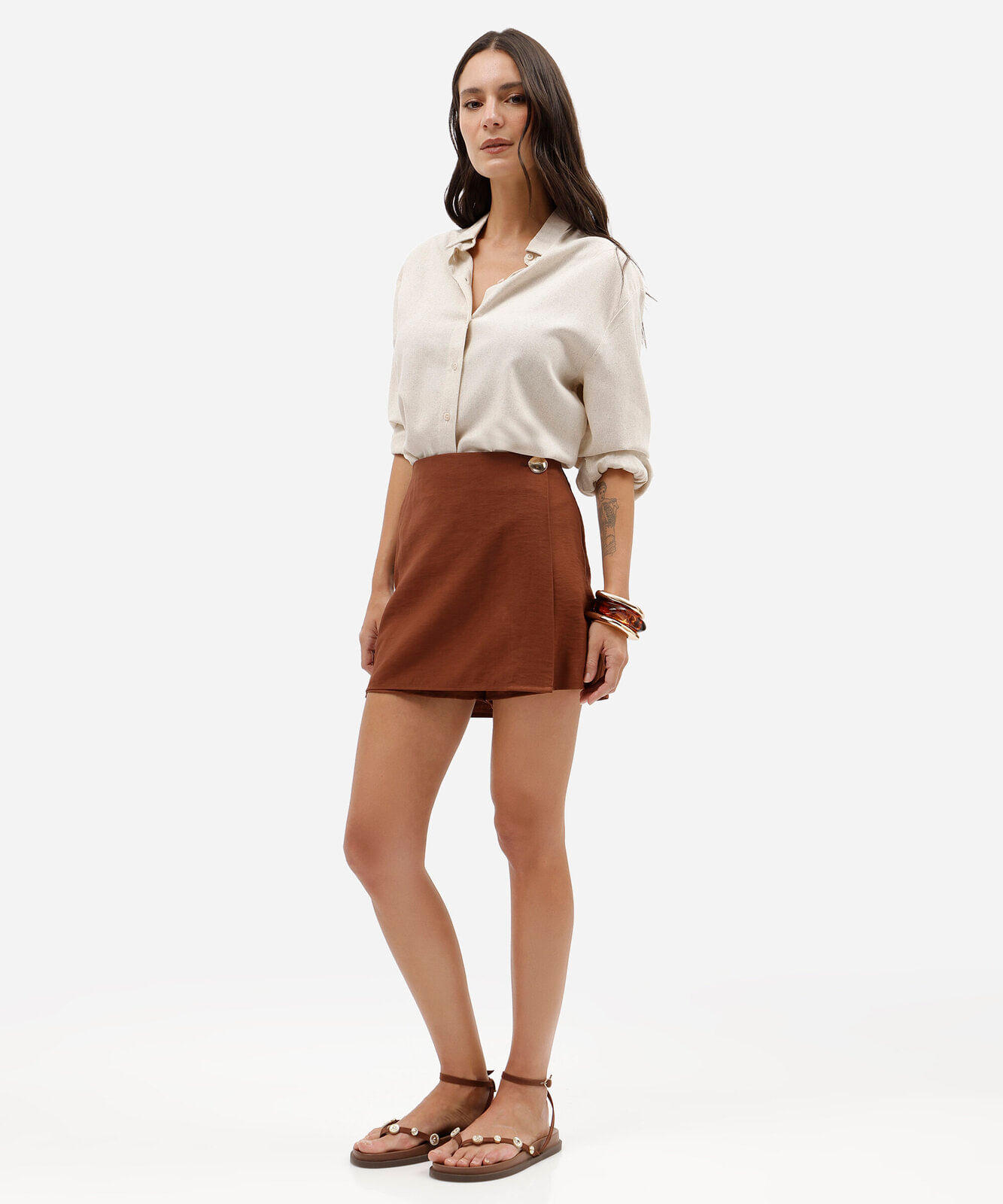 short saia feminino com viscose texturizado marrom