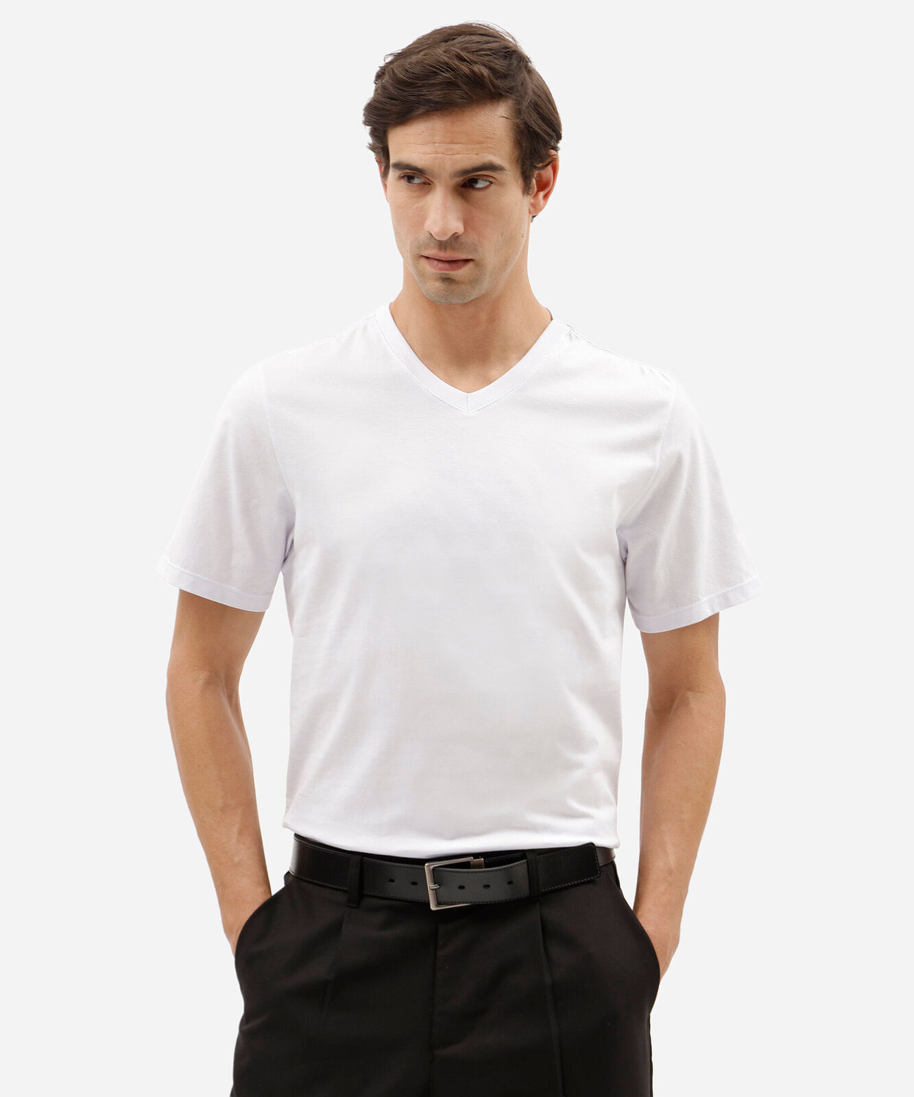 camiseta básica masculina comfort de algodão com decote v branca
