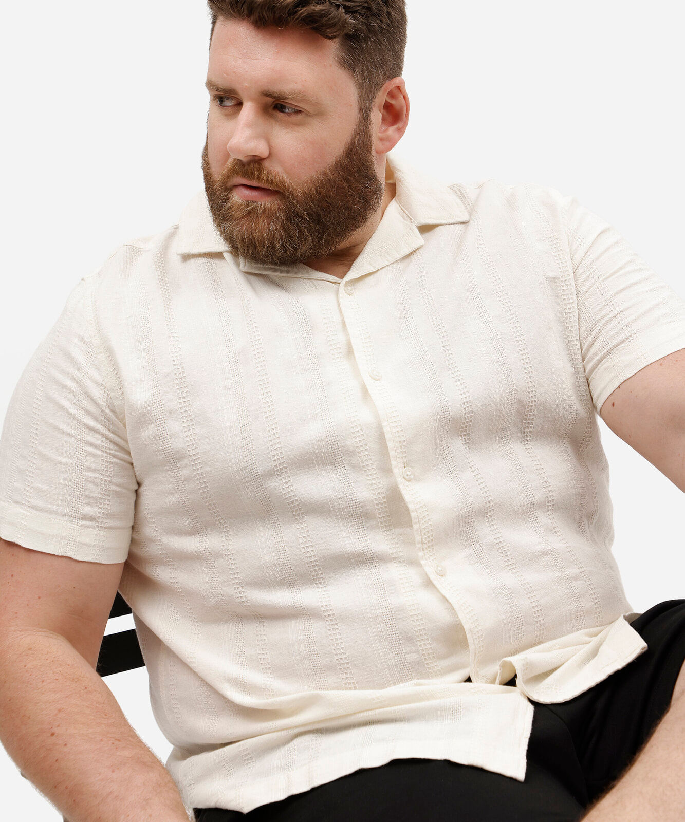 camisa masculina com linho manga curta texturizada plus size off white