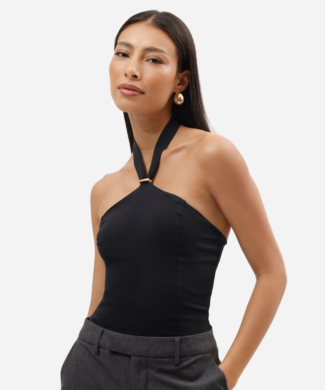blusa halterneck feminina com viscose preta