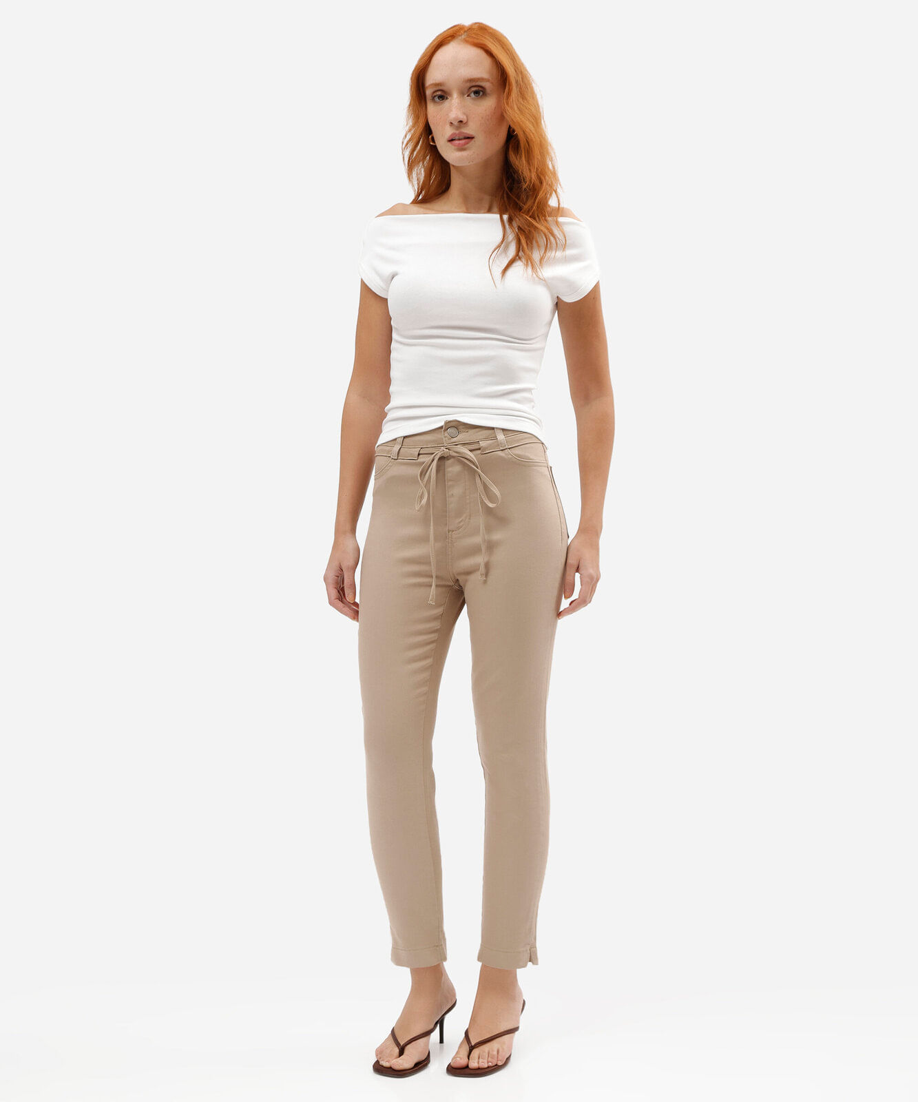 calça cigarrete cintura alta sawary areia