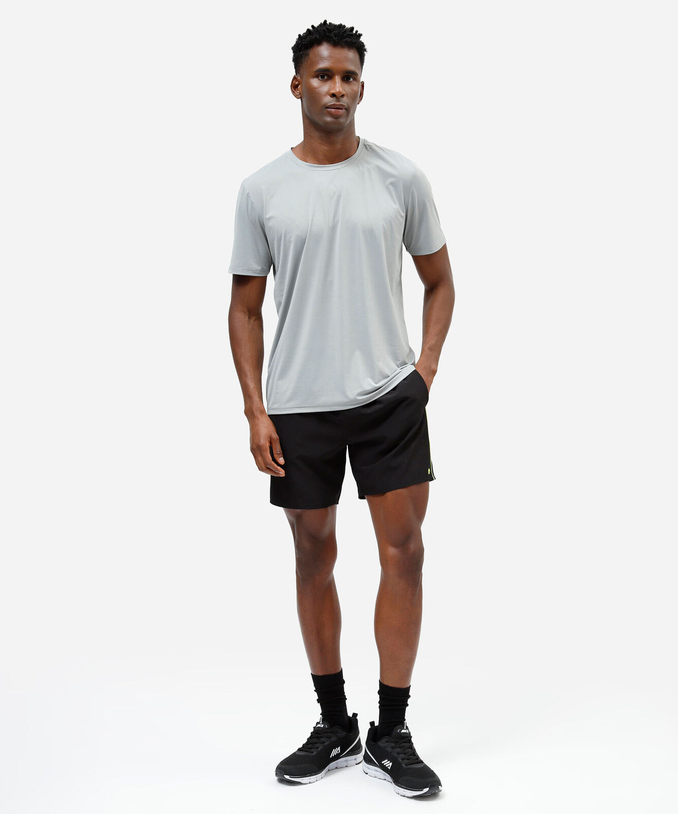 short esportivo masculino cós elástico preto