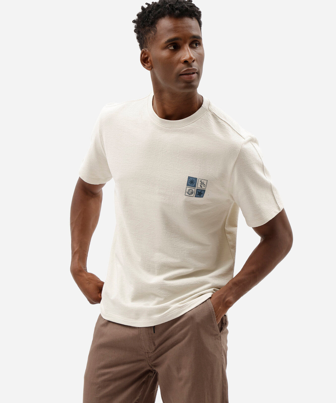 camiseta masculina de algodão manga curta estampada bege