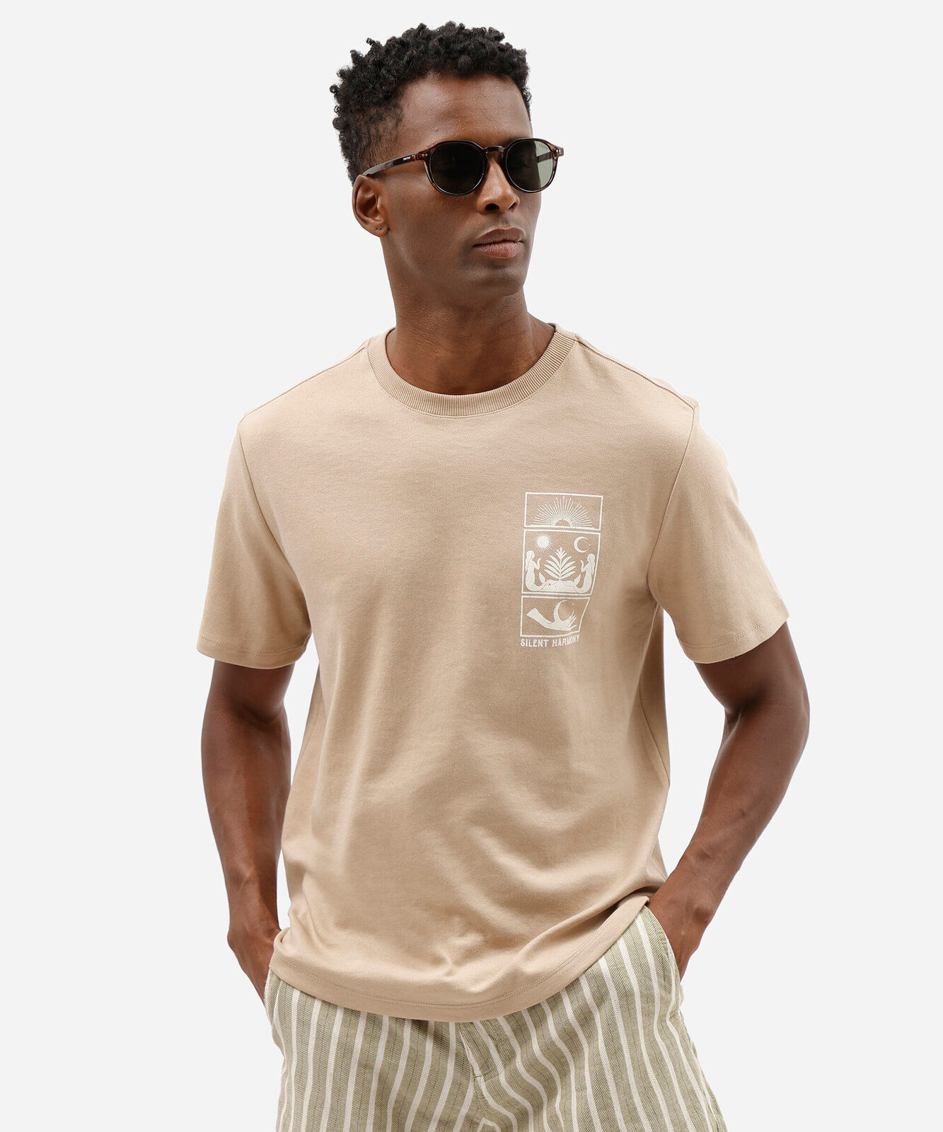 camiseta masculina com algodão manga curta estampada bege