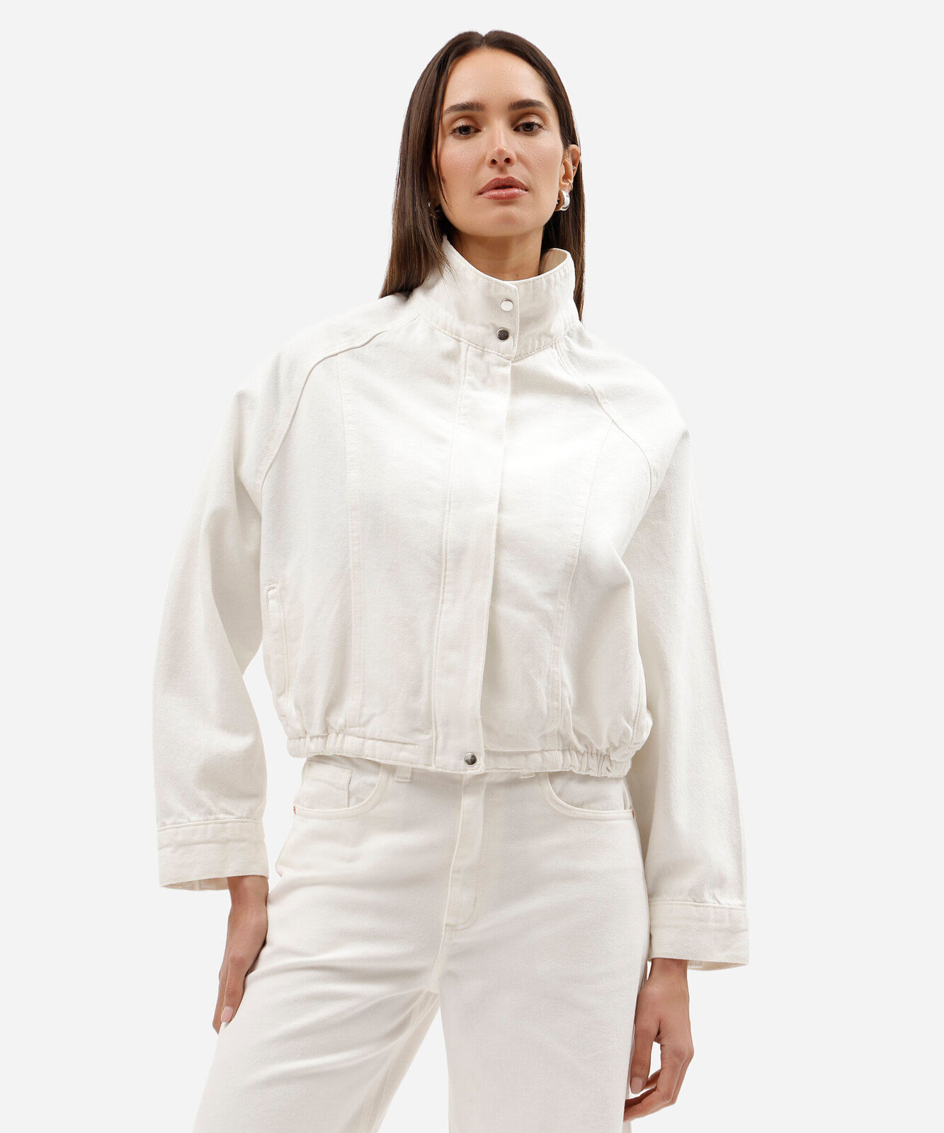jaqueta cropped feminina de sarja gola funnel neck off white