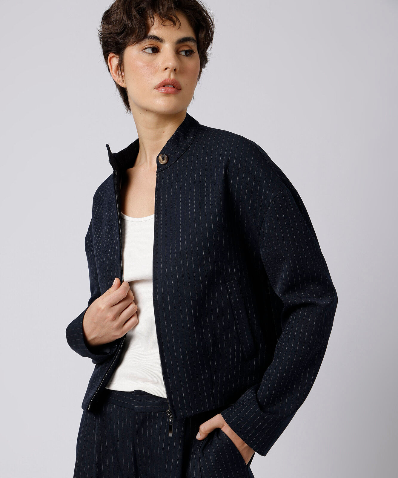 jaqueta feminina gola alta risca de giz mindset azul