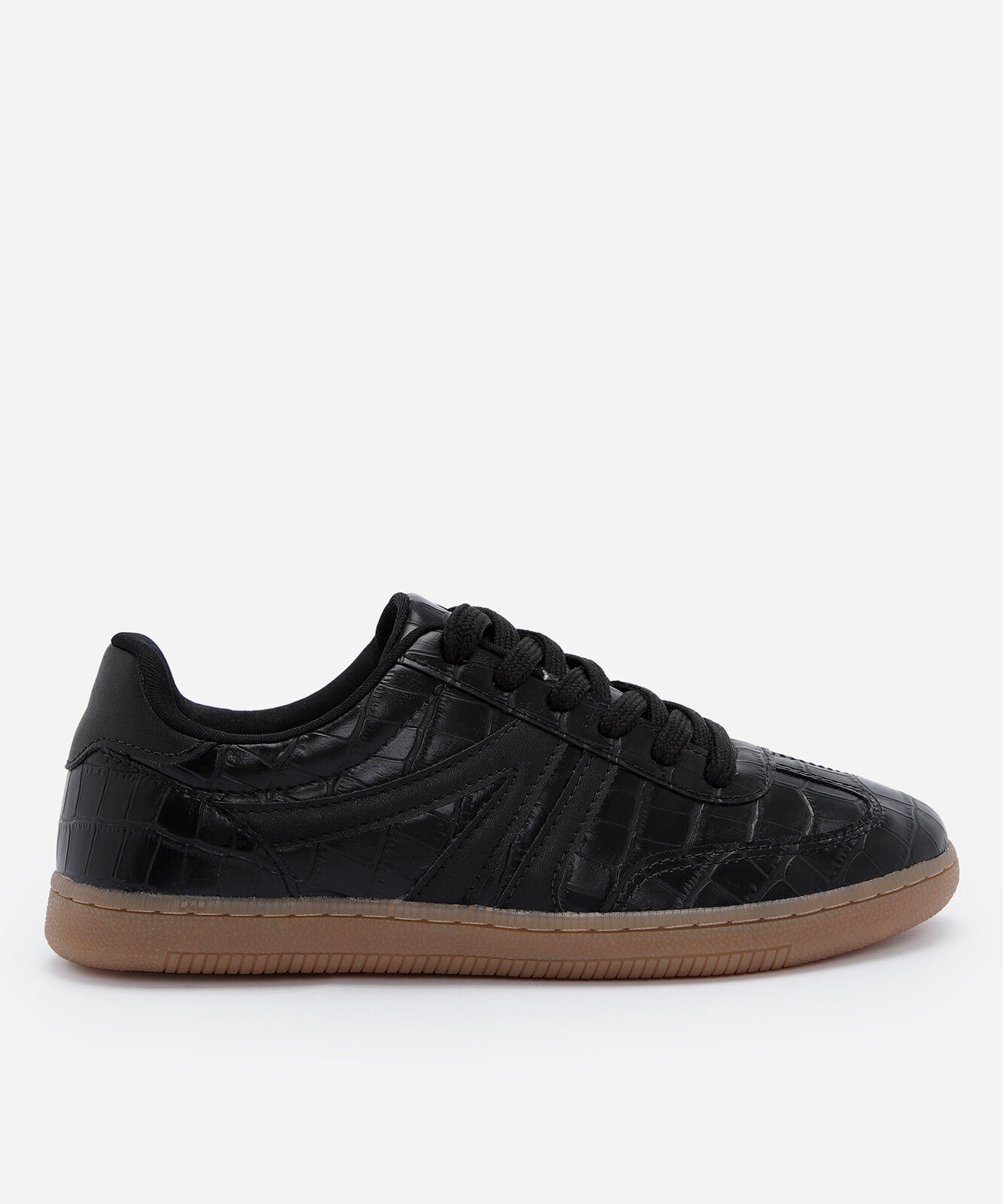 tênis bossa casual com recortes croco preto