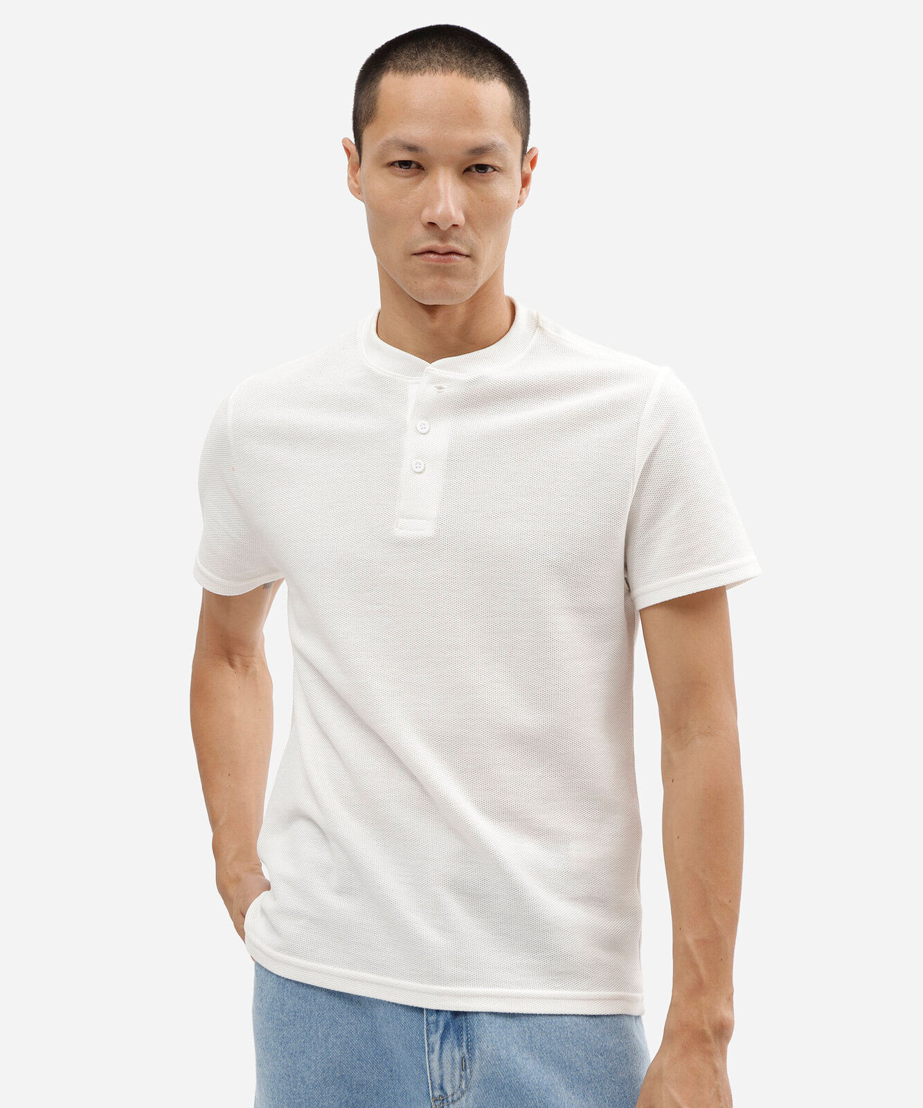 camiseta henley masculina slim em malha favo off white