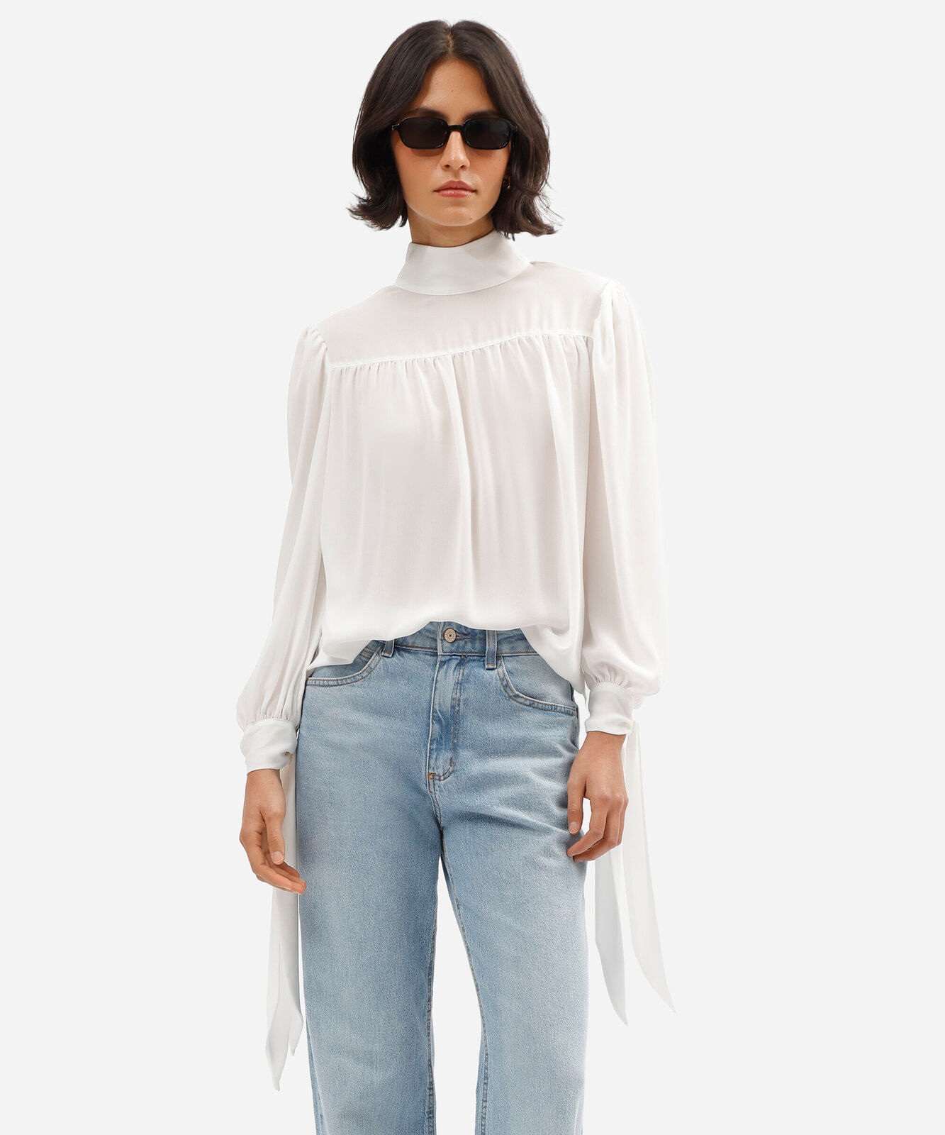 blusa feminina gola alta manga longa com amarração off white