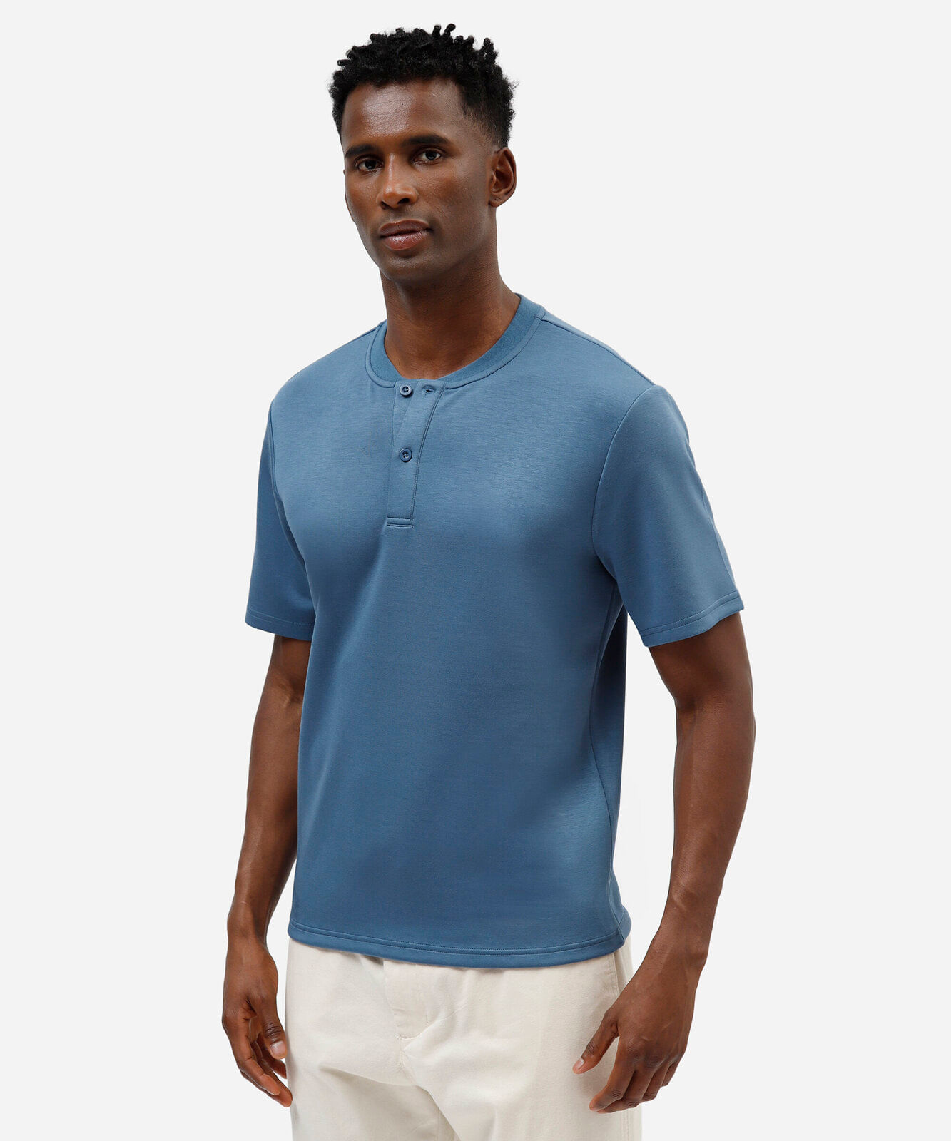 camiseta masculina com viscose gola henley manga curta azul