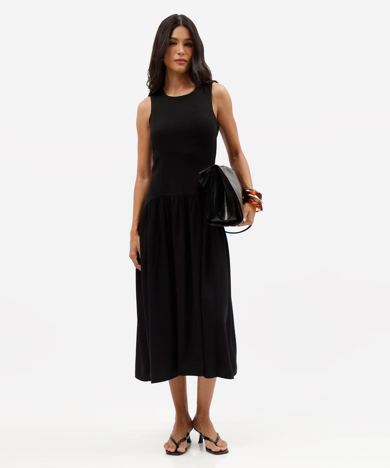 vestido midi feminino com viscose e recortes preto