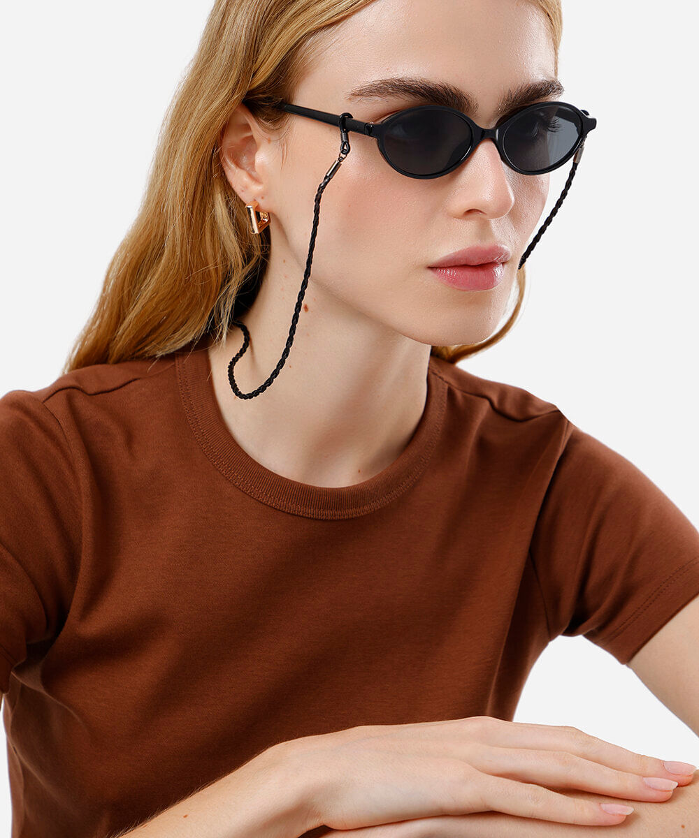óculos de sol oval feminino com cordinha preto