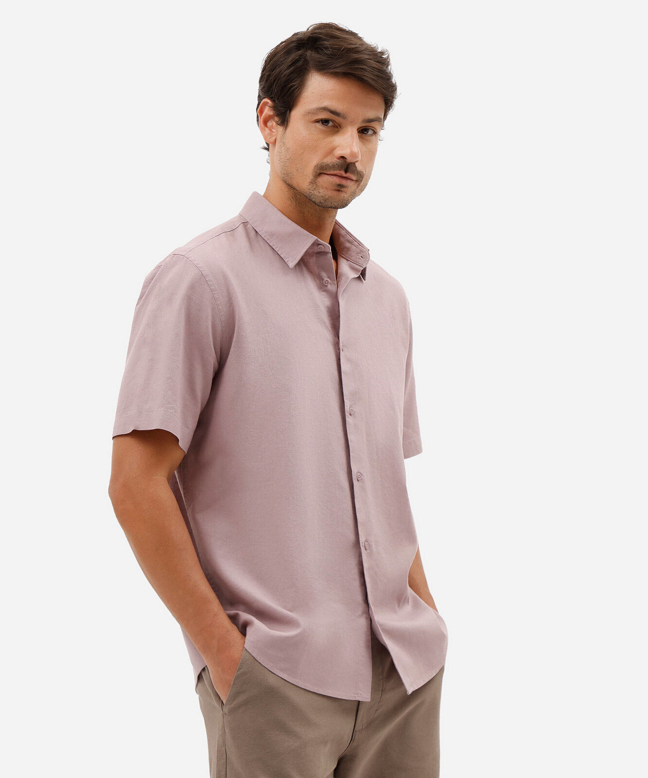 camisa comfort masculina com linho manga curta lilás