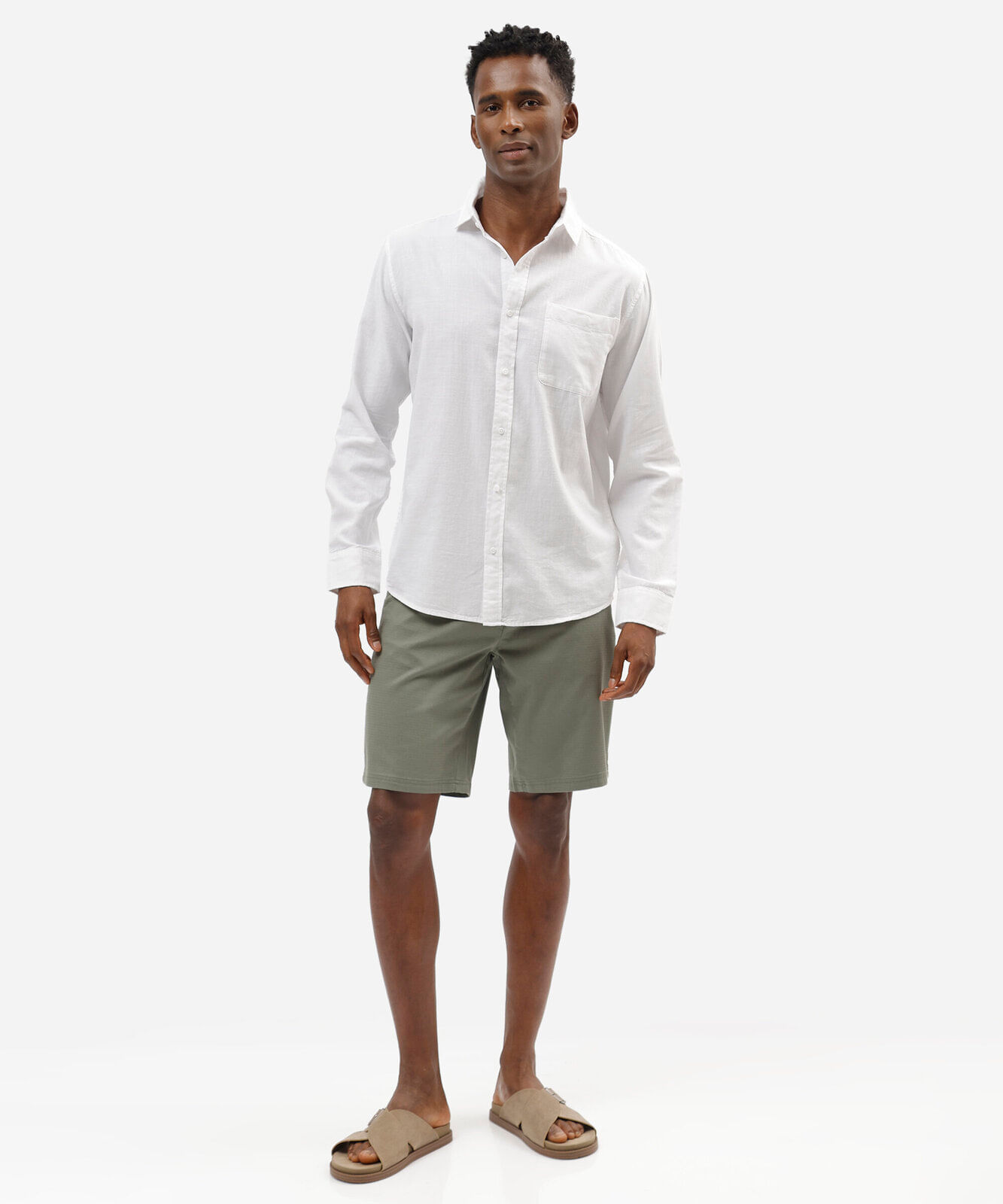 bermuda de alfaiataria masculina reta em sarja texturizada verde