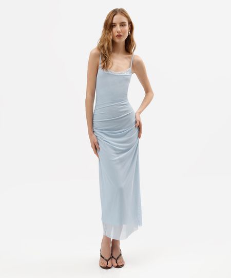 vestido midi alça fina de tule com renda franzido azul P