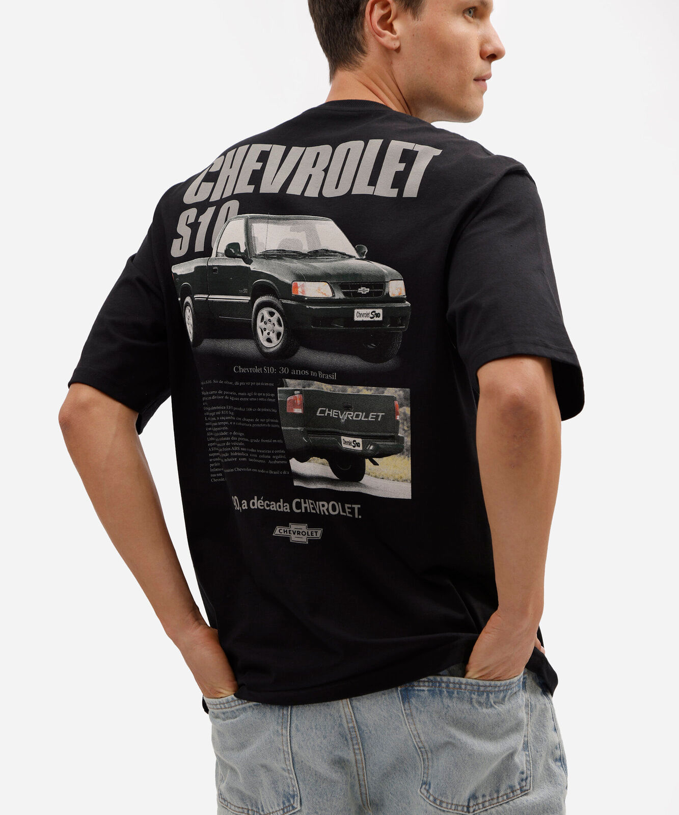 camiseta masculina relaxed de algodão com estampa chevrolet s10 preta