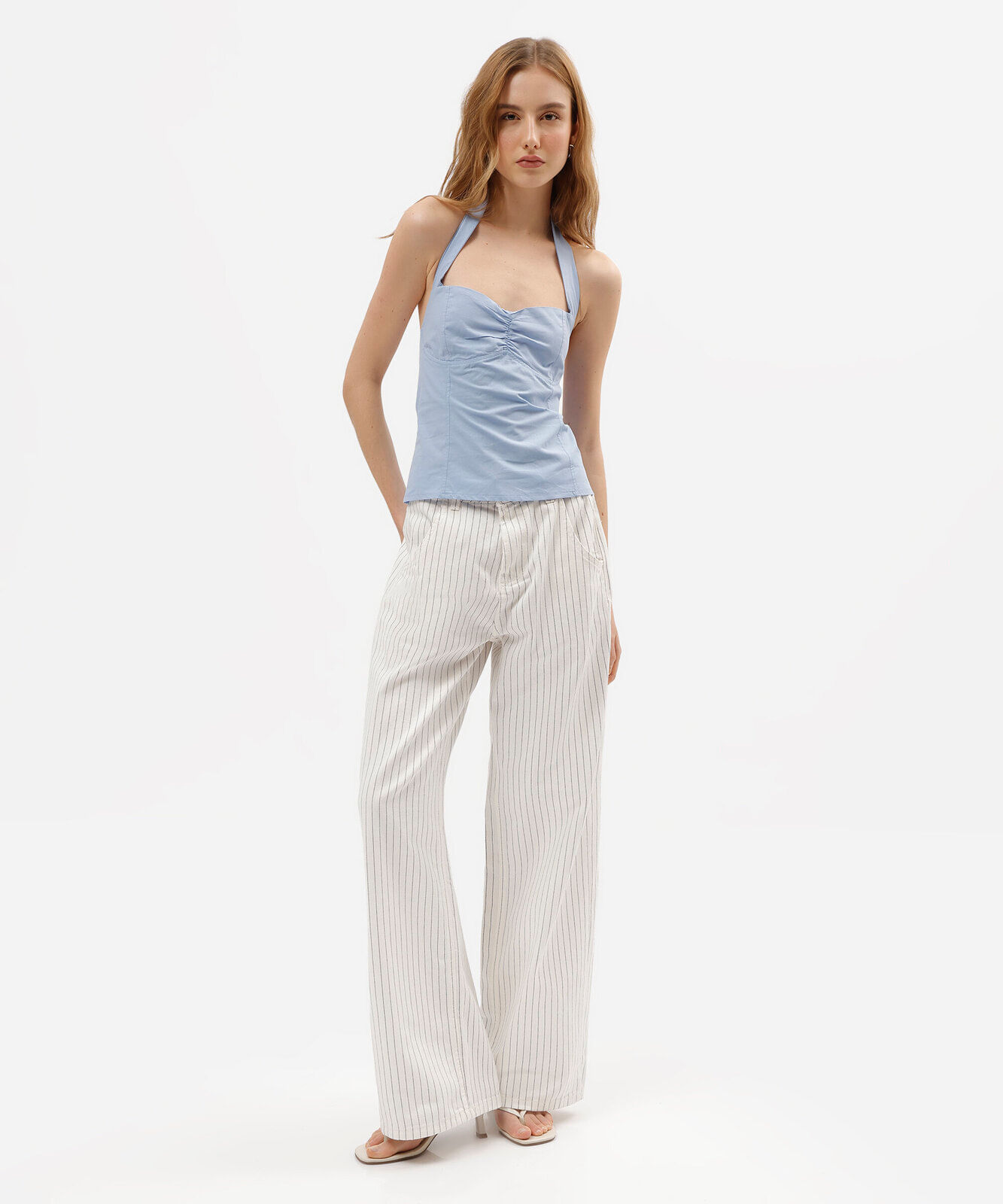 calça oversized feminina de sarja cintura média risca de giz off white