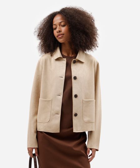 jaqueta feminina de suede com bolsos bege P