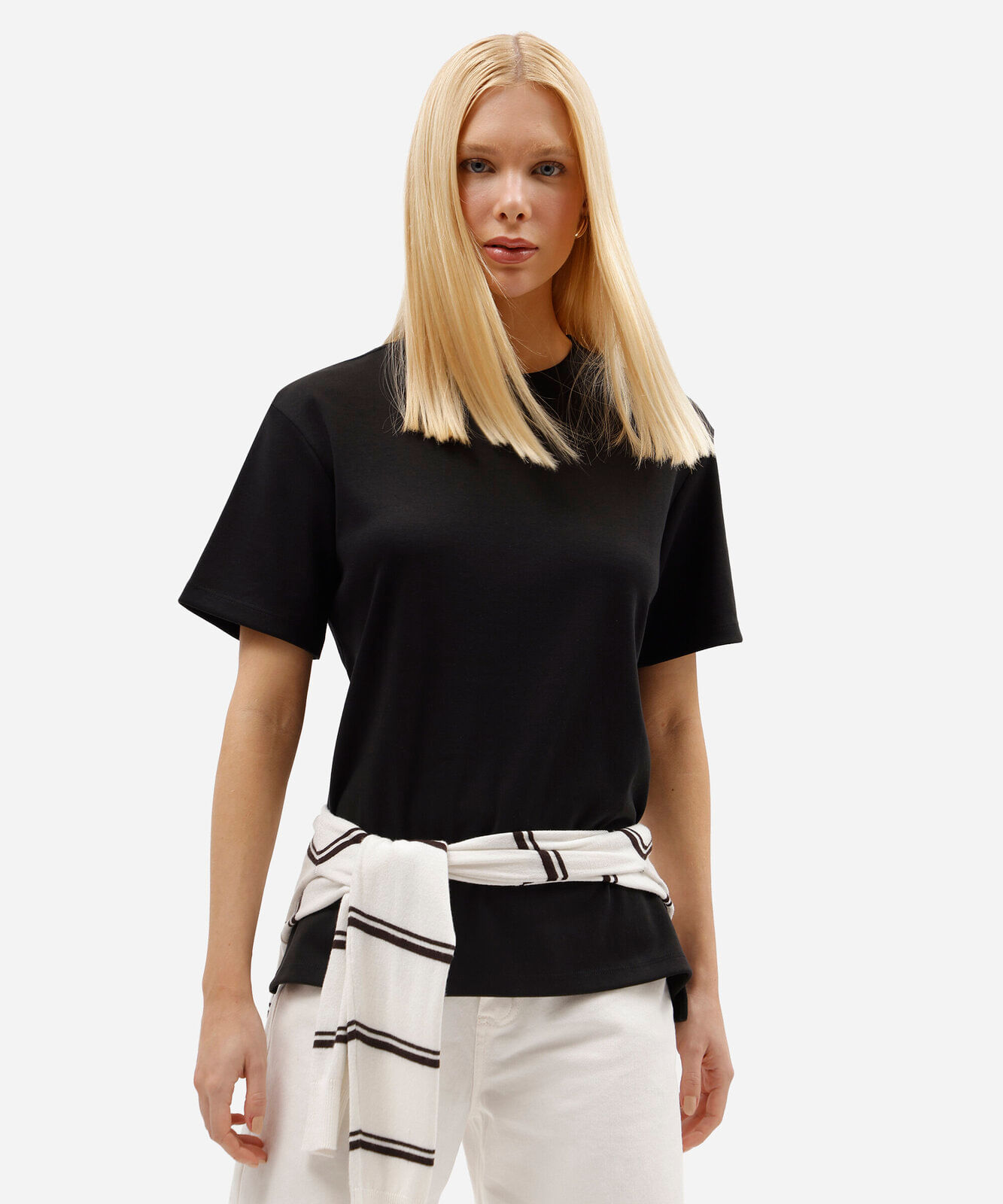 camiseta básica feminina de algodão peruano oversized com fendas preta