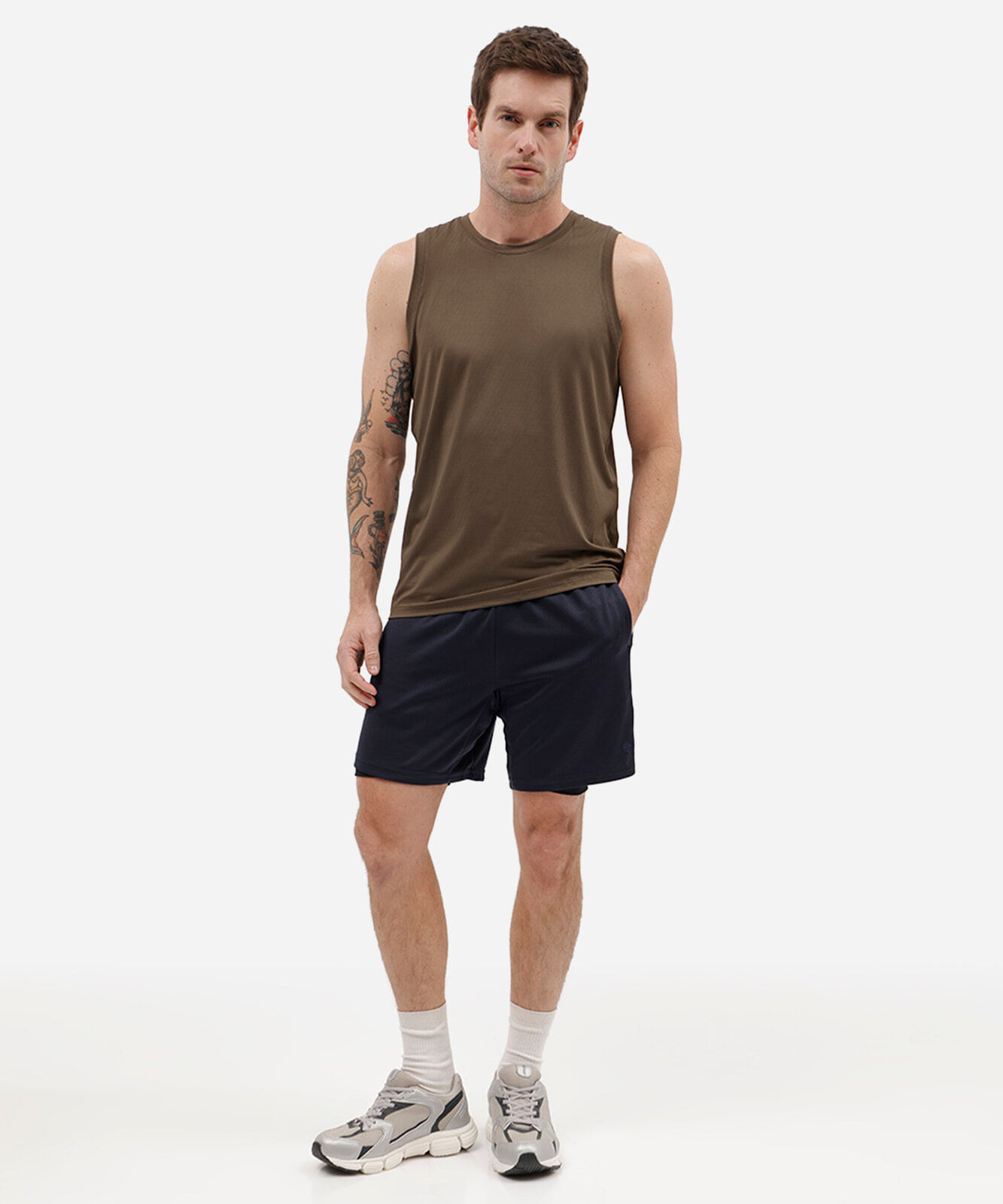 bermuda esportiva masculina 2 em 1 em malha azul