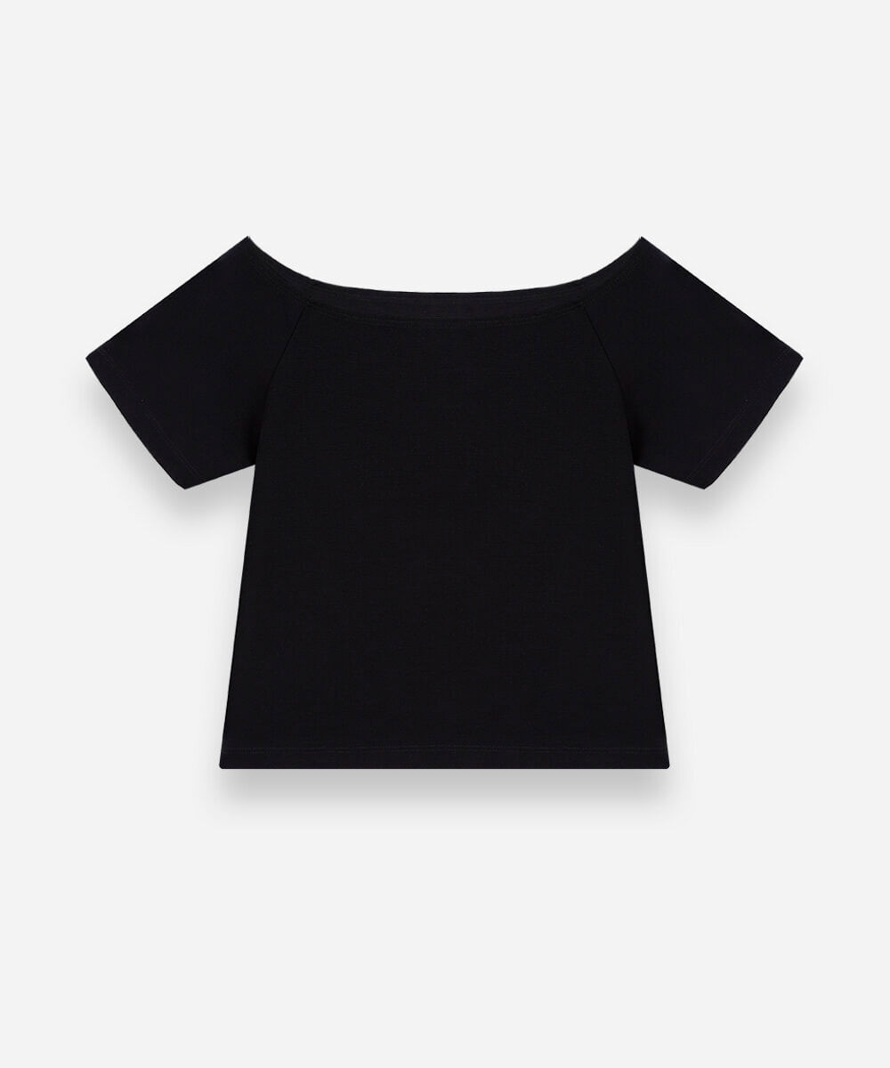 blusa cropped juvenil ombro a ombro de malha preta