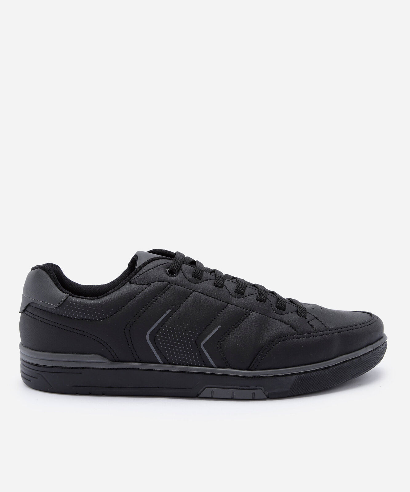 sapatênis masculino com recortes preto