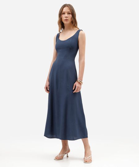 vestido midi evasê feminino com viscose e recortes azul M