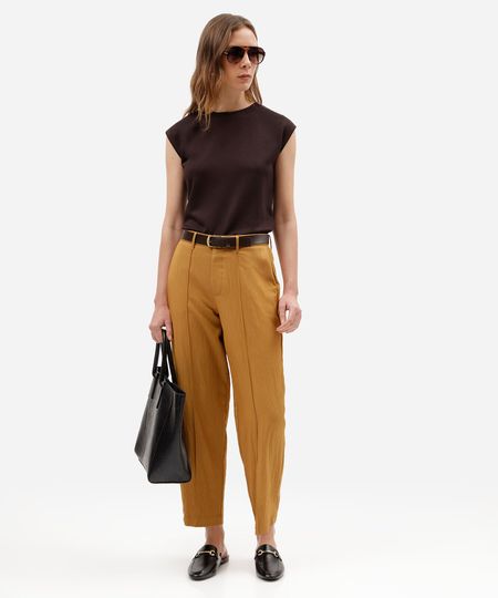 calça barrel de alfaiataria feminina com viscose e cinto amarela 38