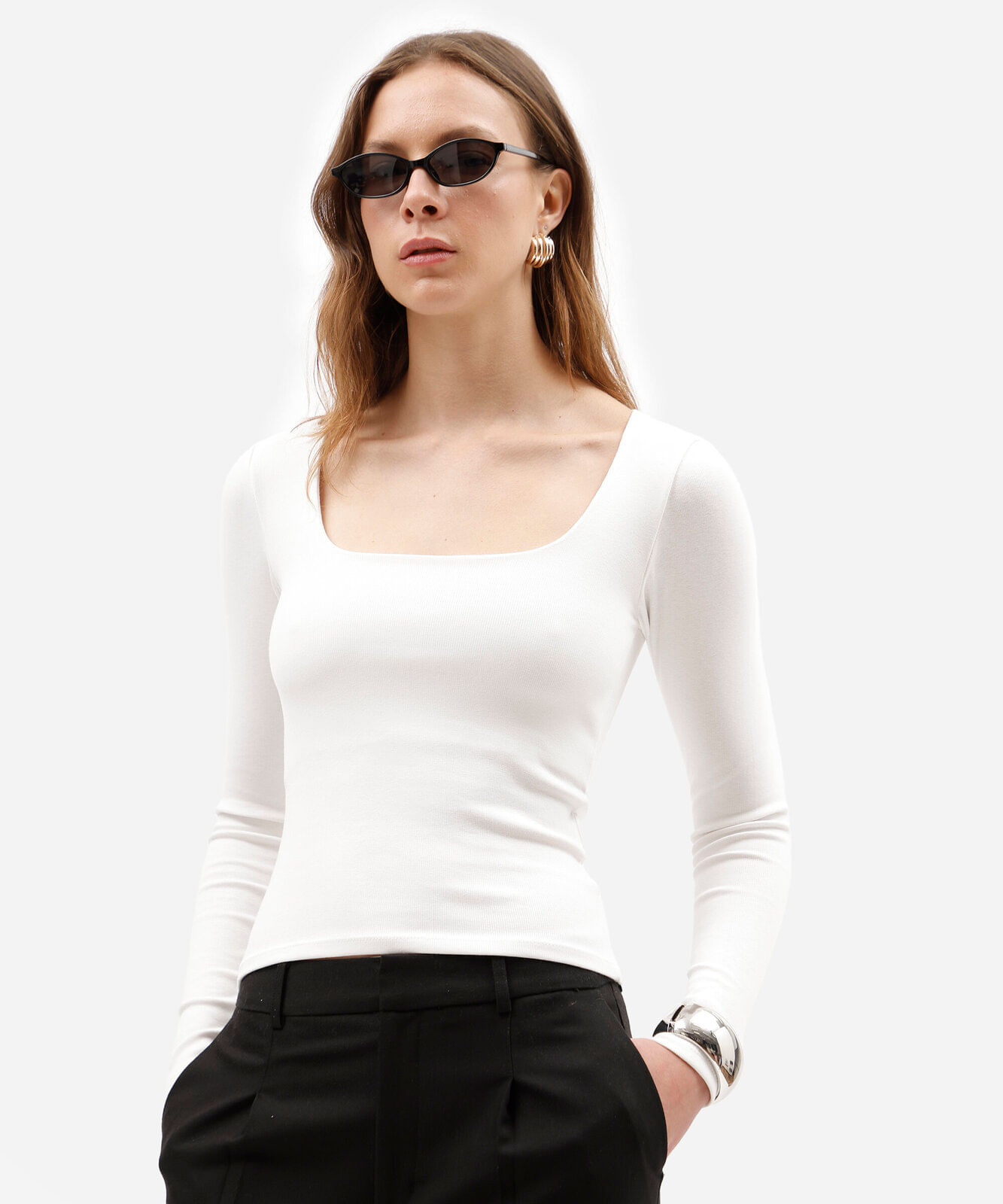 blusa feminina de algodão decote quadrado manga longa canelada off white