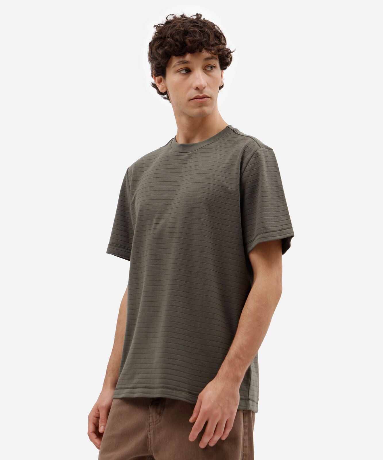 camiseta masculina com algodão manga curta canelada verde