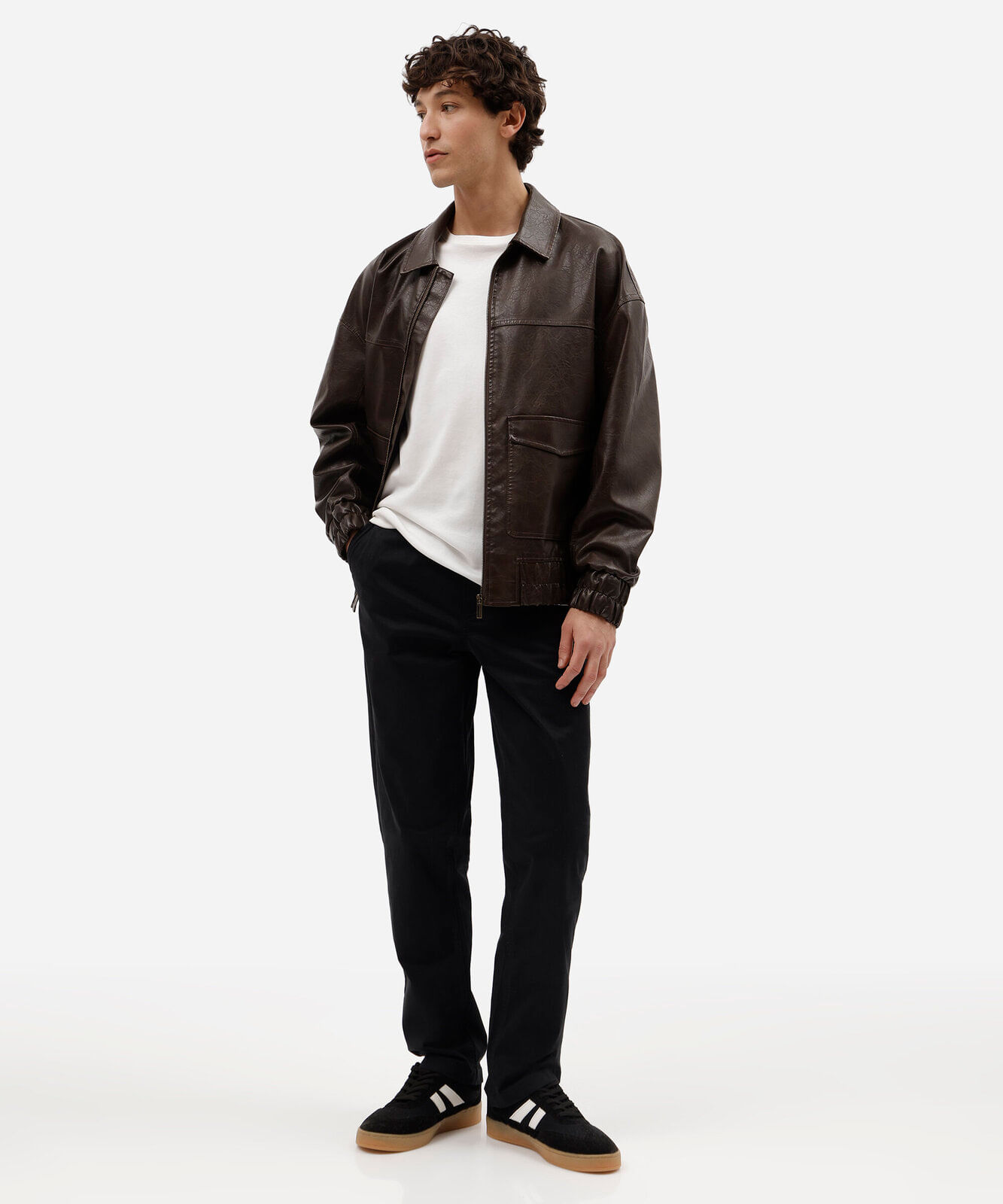 calça jogger chino masculina de sarja cós elástico preta