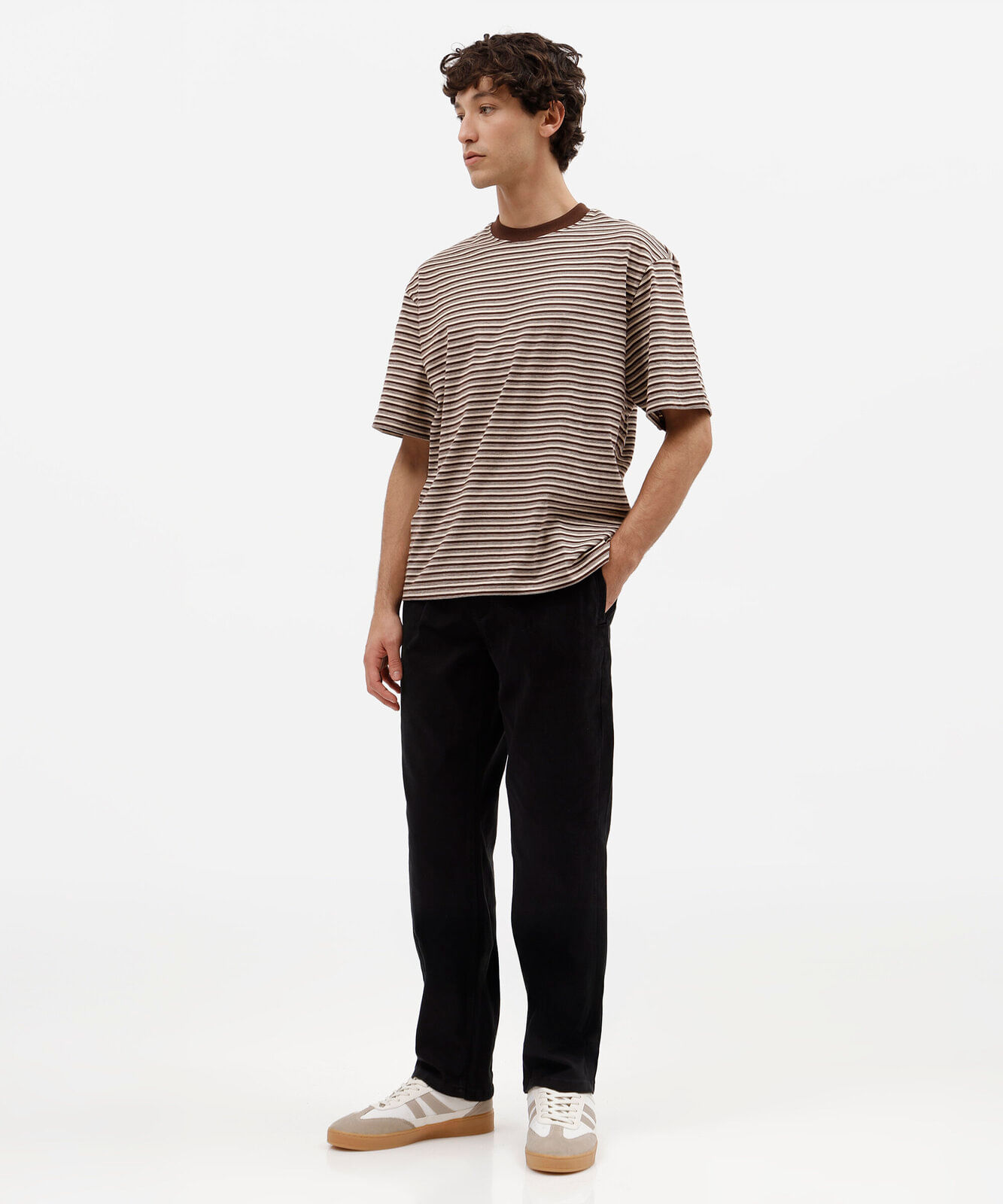 calça relaxed masculina de sarja cós elástico preta