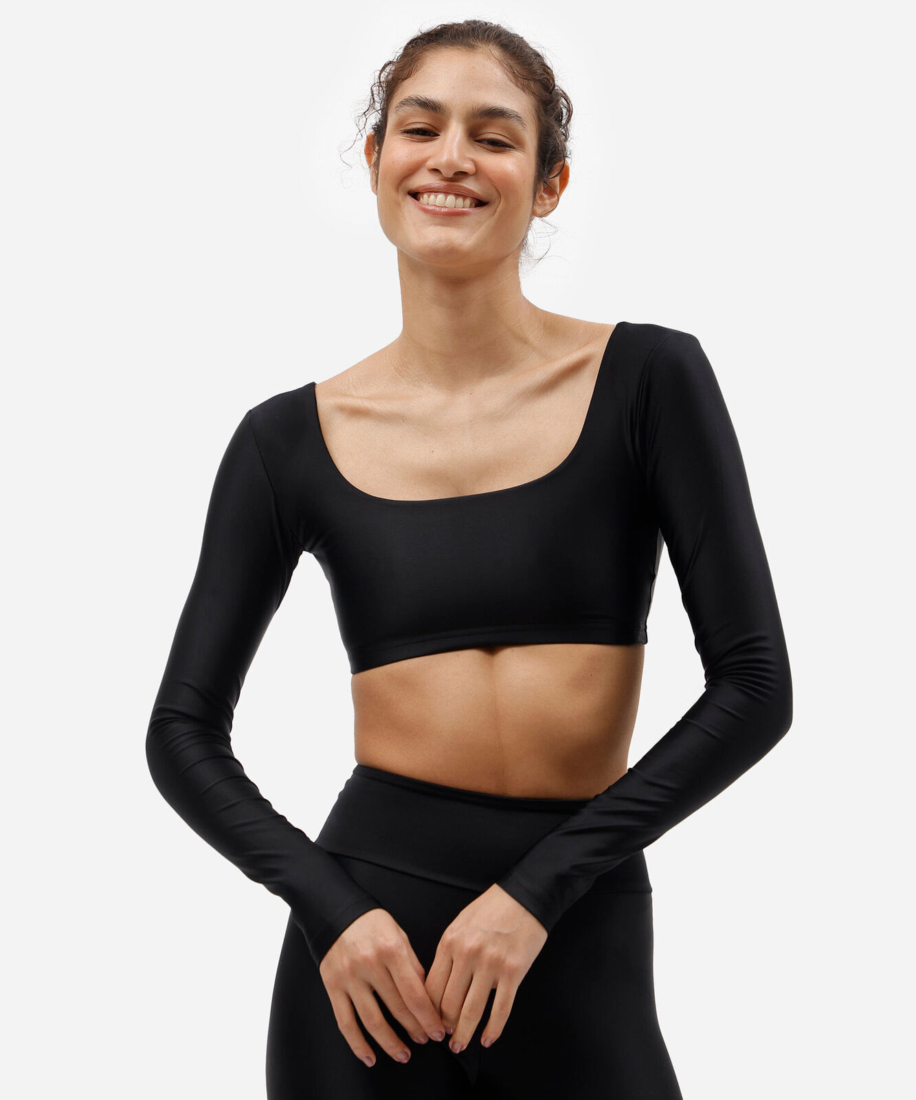 cropped esportivo feminino de poliamida decote quadrado manga longa preto