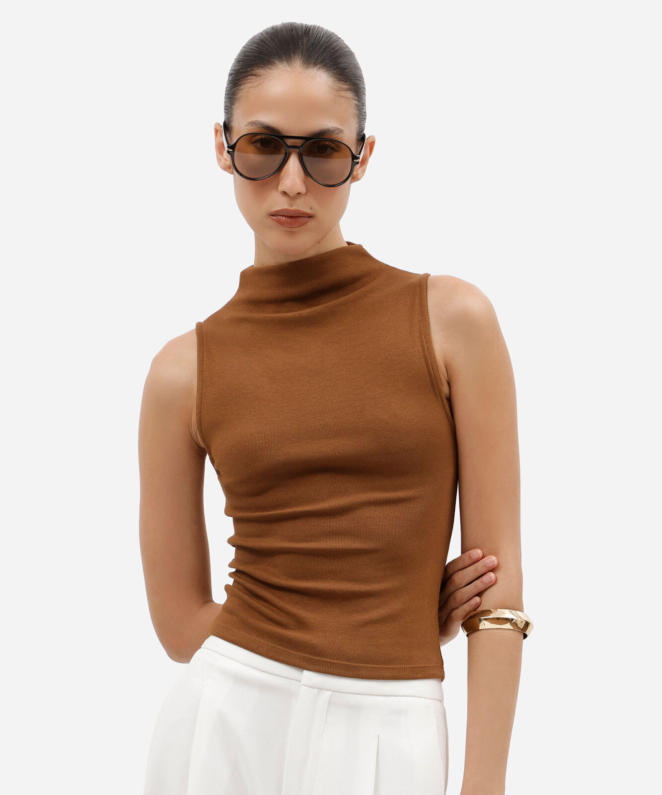 blusa feminina de algodão gola alta canelada marrom