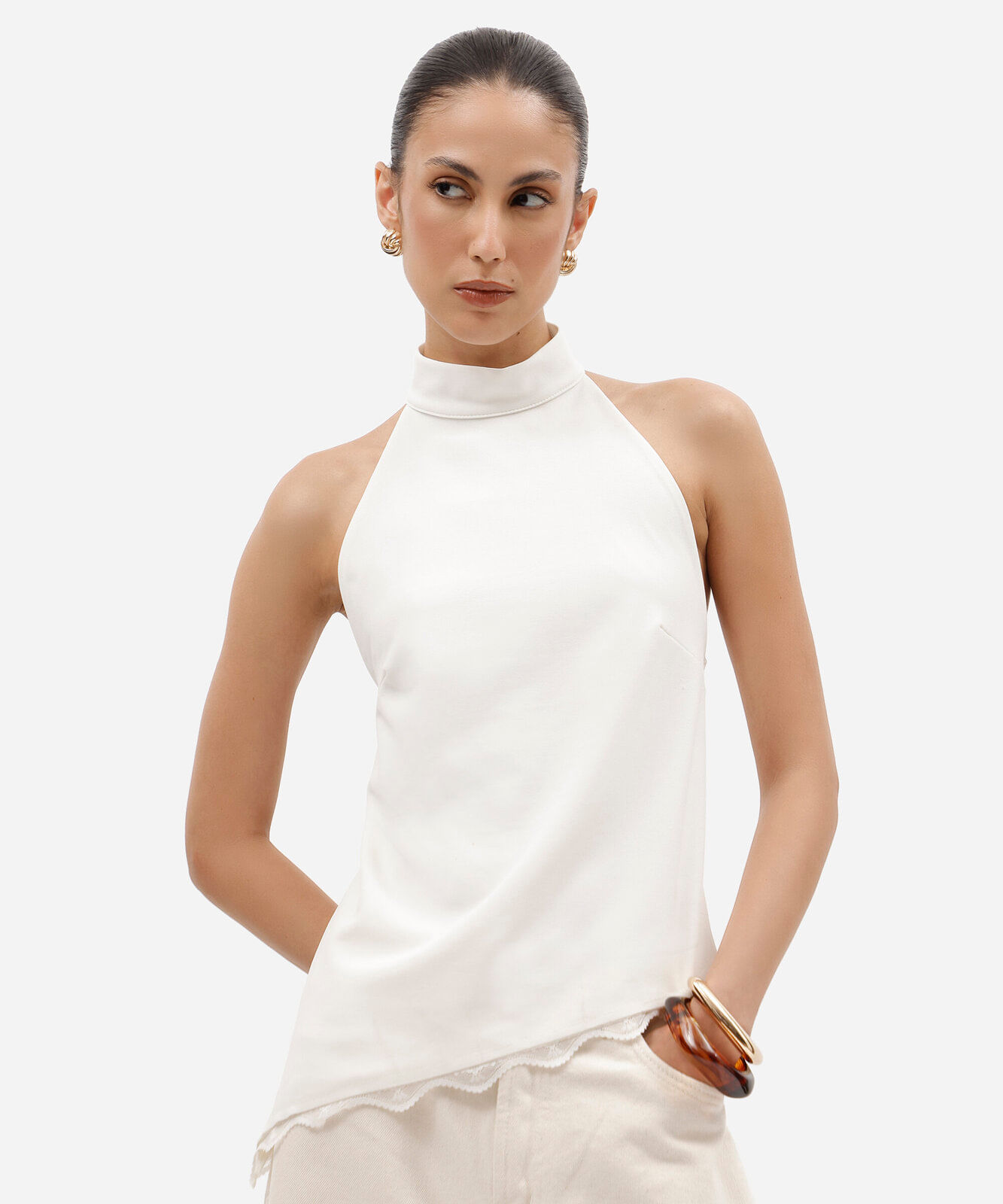 blusa assimétrica feminina halterneck com renda off white
