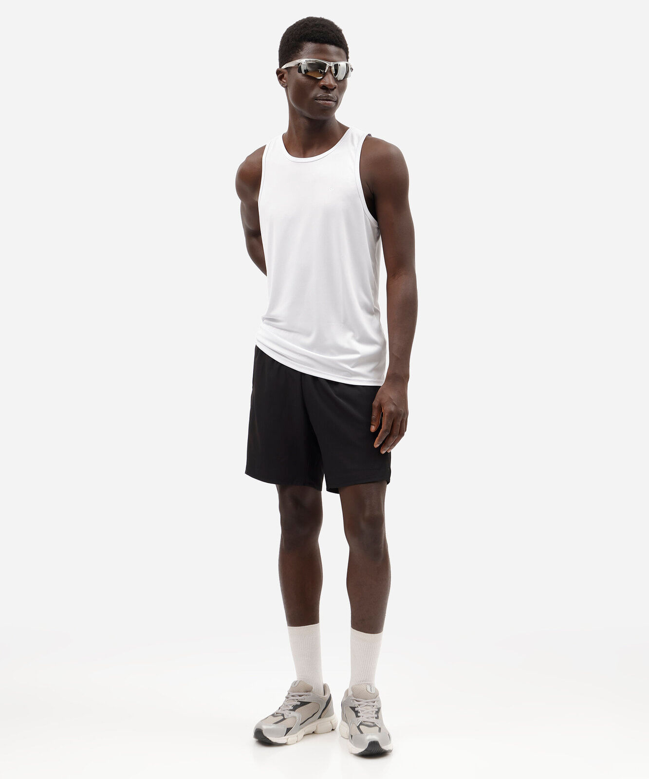 short masculino esportivo com bermuda interna preto