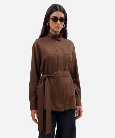 jaqueta feminina com linho e faixa gola funnel neck marrom PP