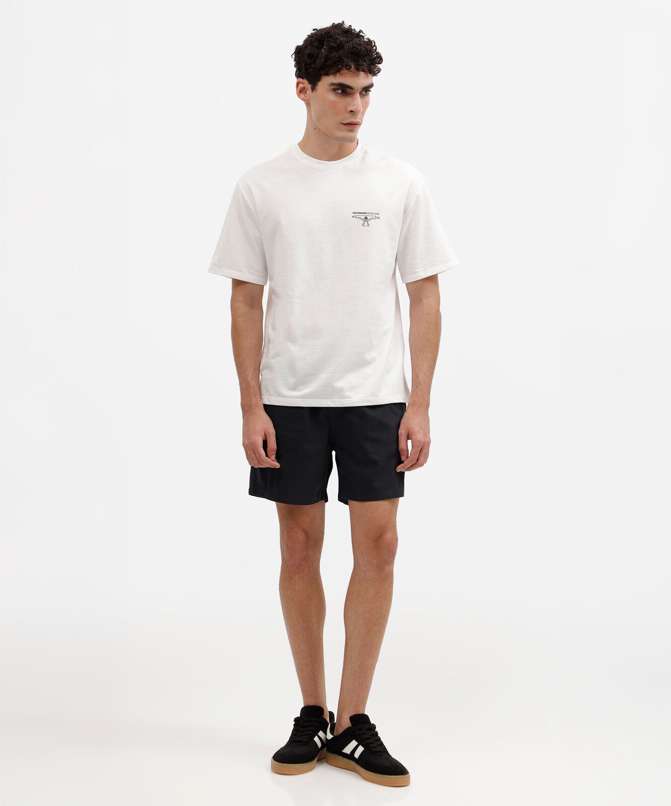 bermuda masculina de algodão com cordão preta