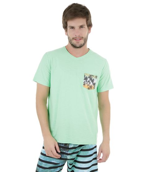 Camiseta-com-Bolso-Estampado-Verde-Claro-8258035-Verde_Claro_1