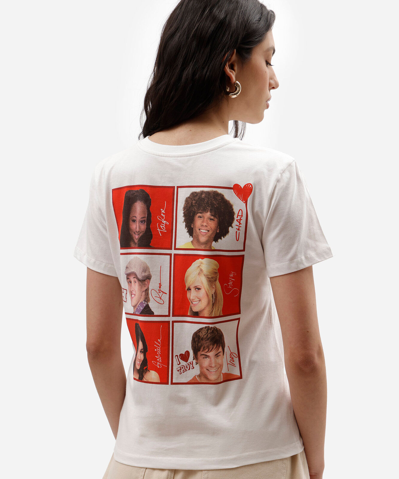 camiseta feminina de algodão manga curta high school musical off white