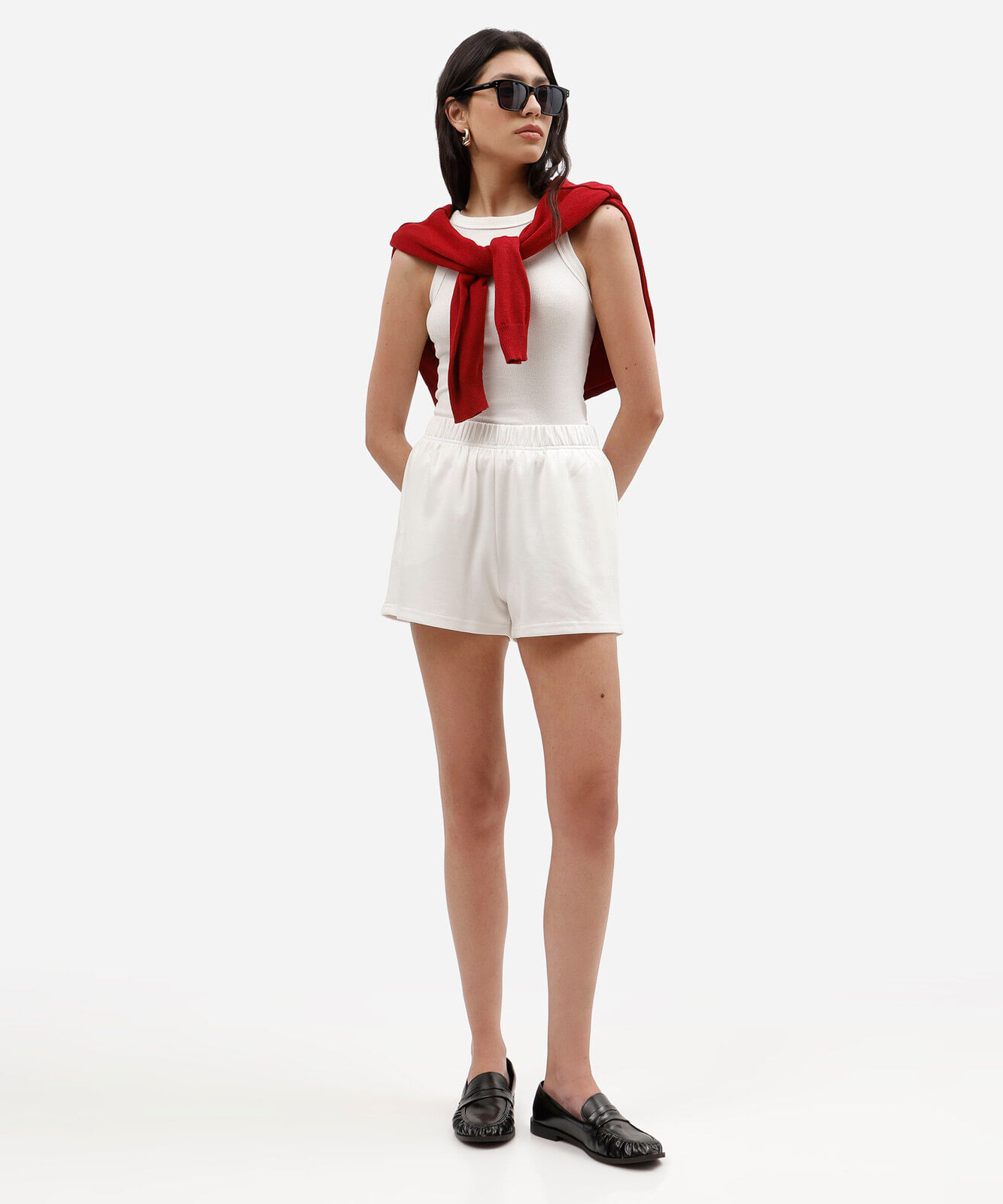 short básico feminino de moletom cós elástico off white
